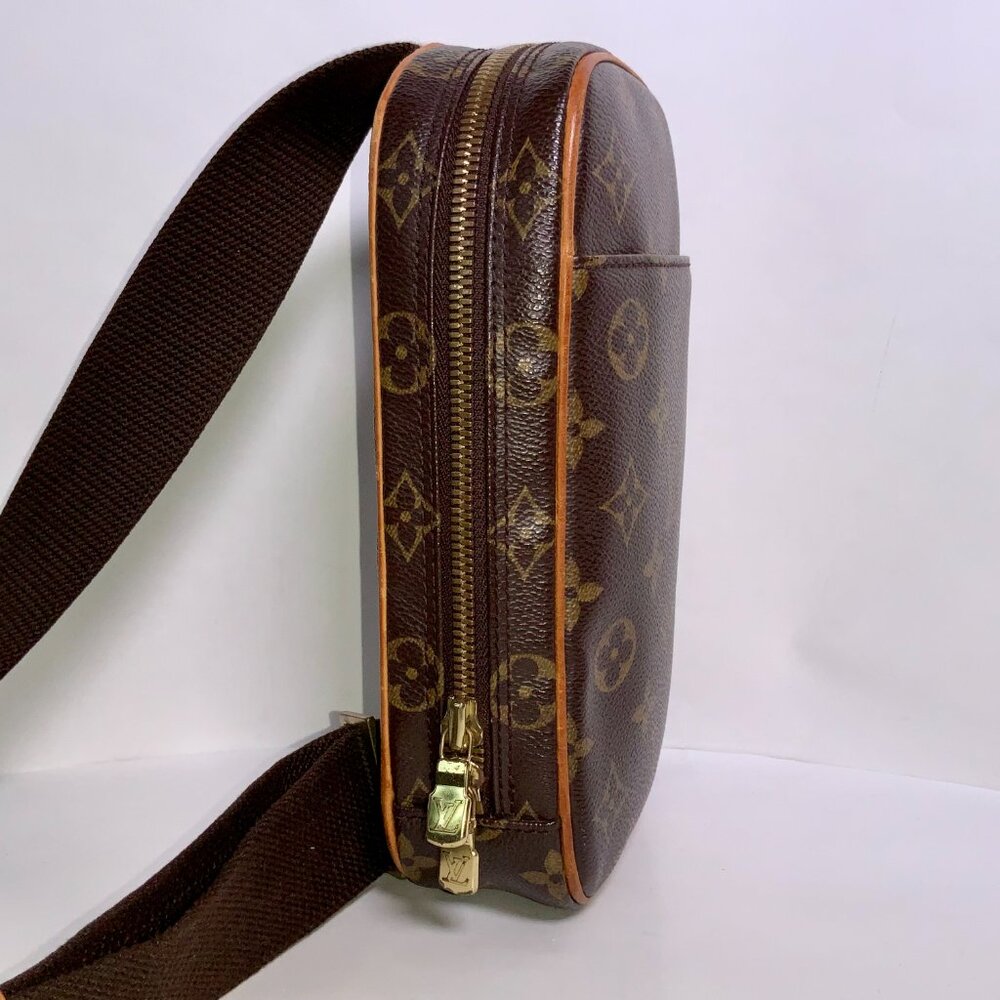 Auth Men's Louis Vuitton Monogram Ganju M51870 Body Bag - Picture 4 of 16